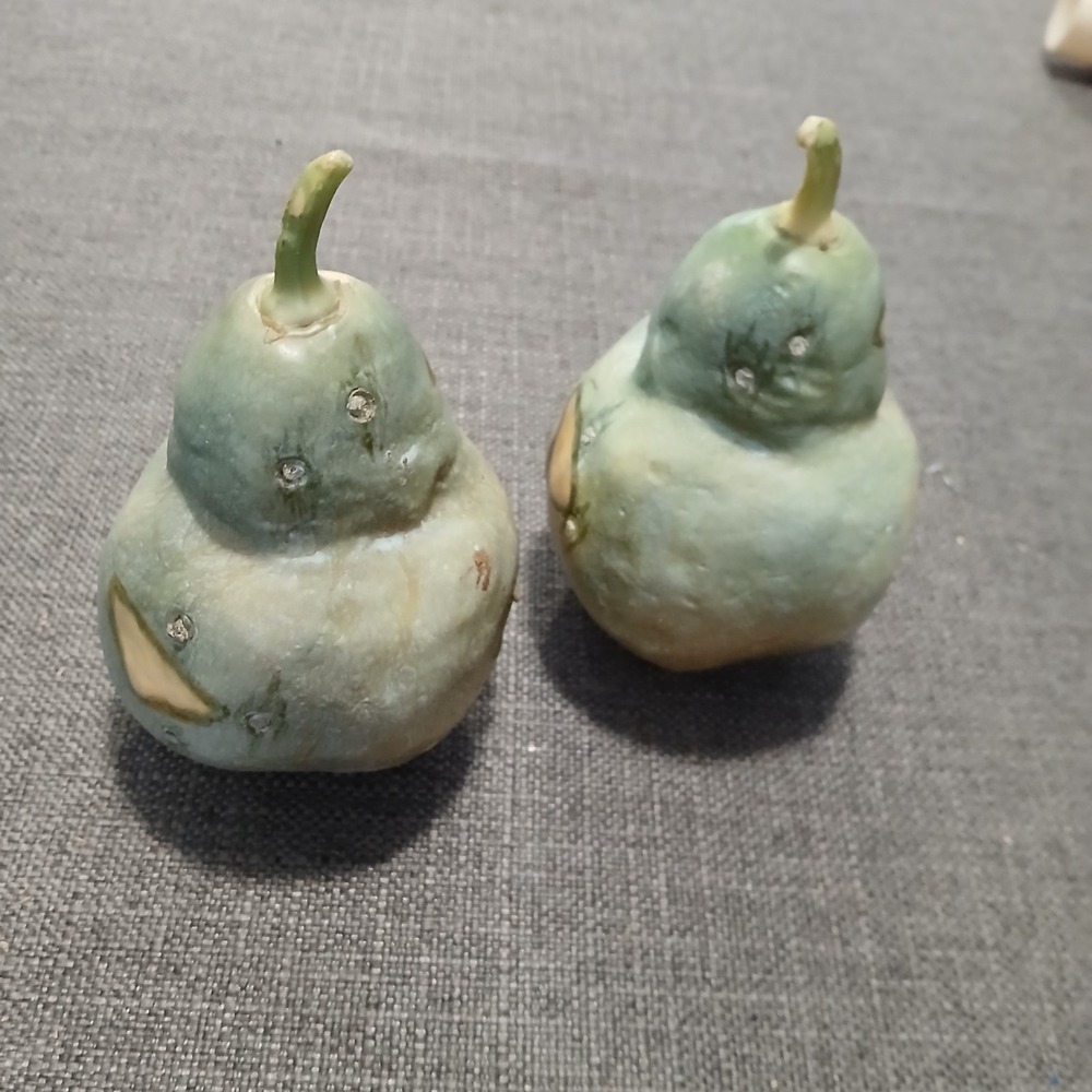 Decorative‎ Pears